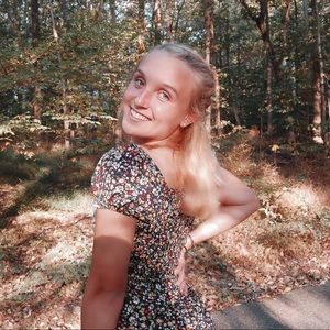 Meet your Posher, Amber